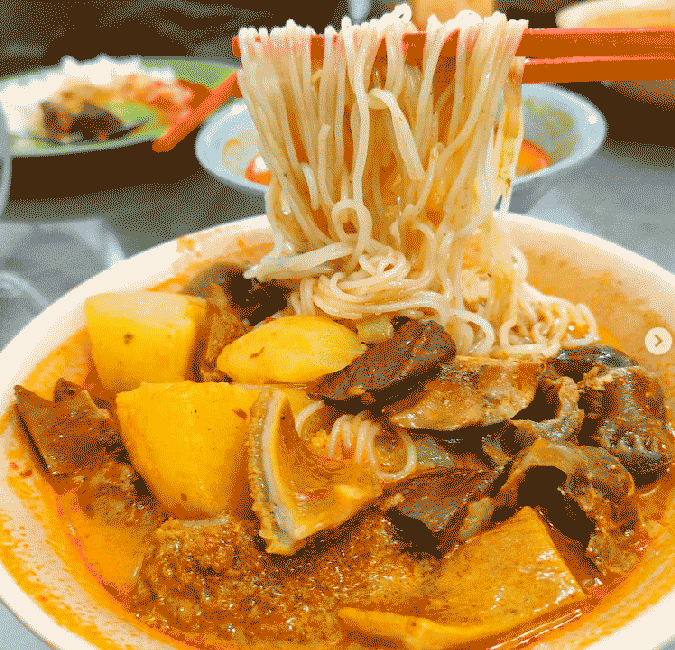 Lezatnya Kari Bihun Ala RM Tabona, Sudah Coba?
