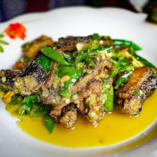 Menu Warung Belut Mbak Sherly, Dijamin Memanjakan Lidah