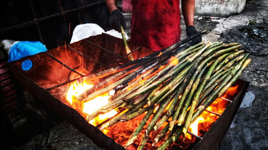 Uniknya Pakkat Kuliner Khas Medan Saat Ramadan yang Terbuat dari Rotan