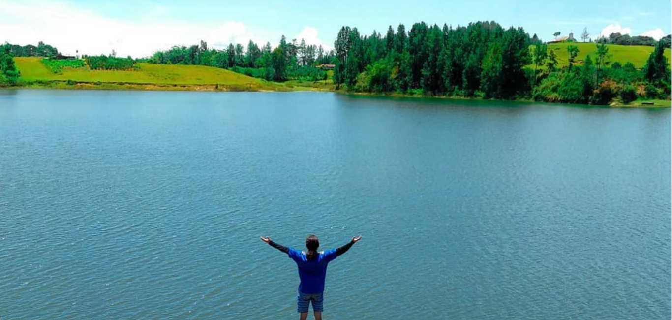 Berkunjung ke Danau Sidihoni, Wisata Danau Toba yang Indah