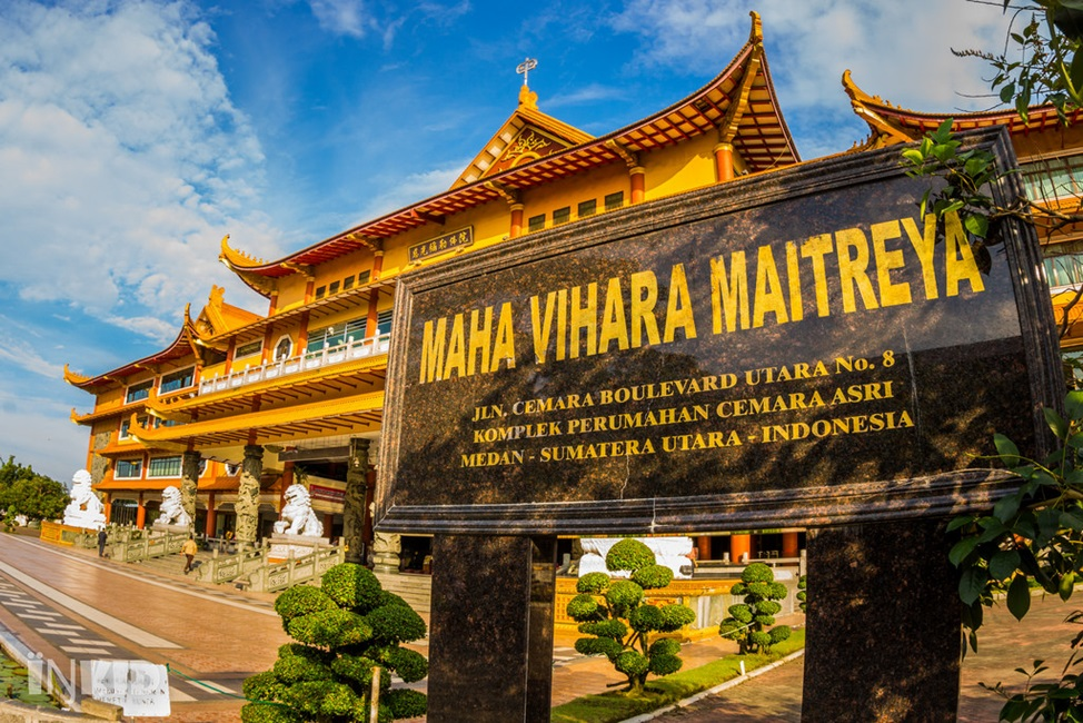 Maha Vihara Maitreya Medan: Daya Tarik, Aktivitas & Lokasi Vihara Terbesar di Indonesia